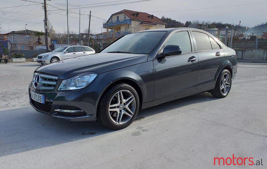 2007' Mercedes-Benz C 240 photo #2