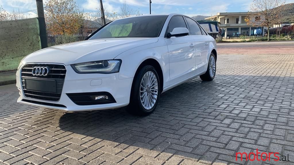 2013' Audi A4 photo #1