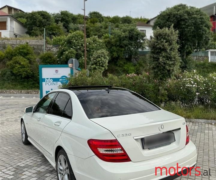 2012' Mercedes-Benz C 220 photo #3