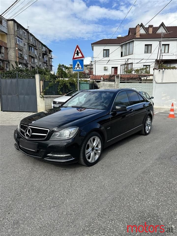 2011' Mercedes-Benz C 220 photo #3