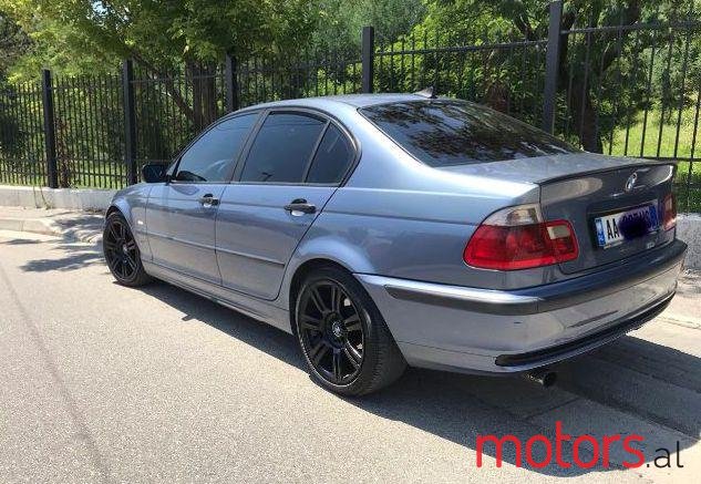 2001' BMW 320 photo #1