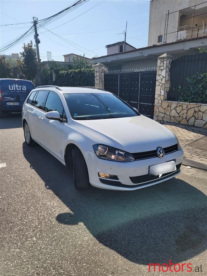 2014' Volkswagen Golf photo #6