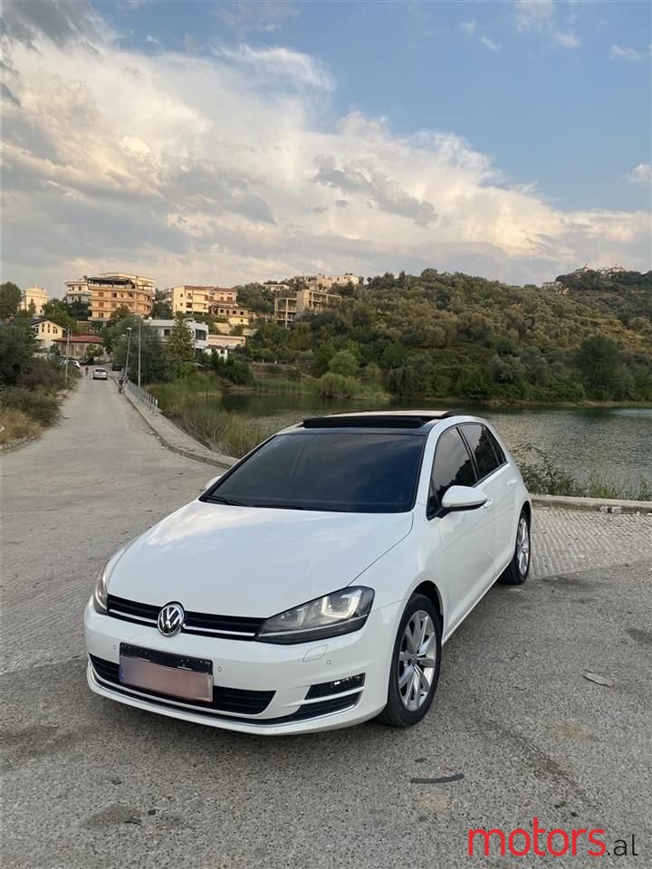 2013' Volkswagen Golf photo #1