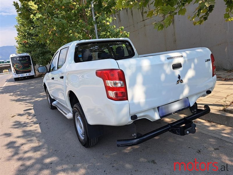 2019' Mitsubishi L200 photo #6