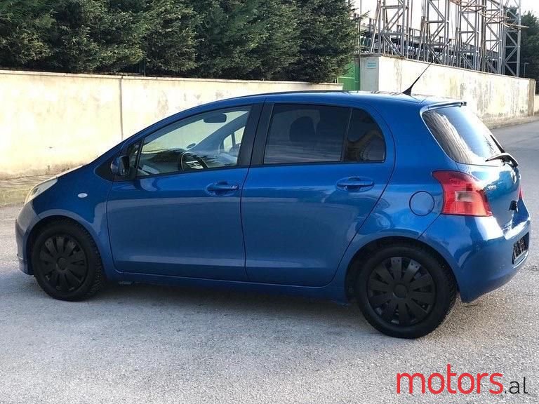 2007' Toyota Yaris photo #4