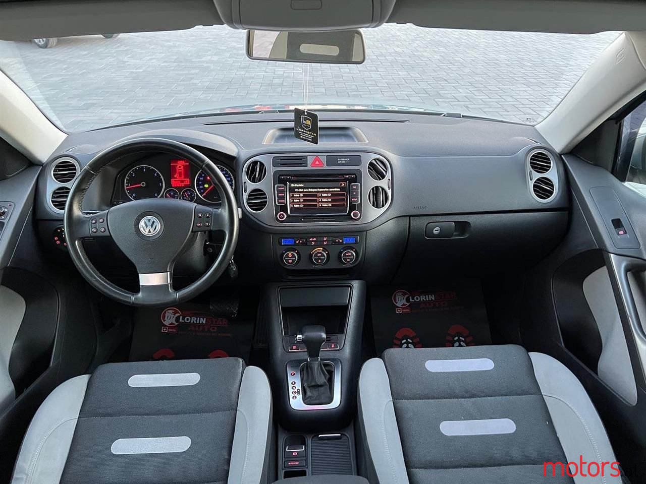 2008' Volkswagen Tiguan photo #3