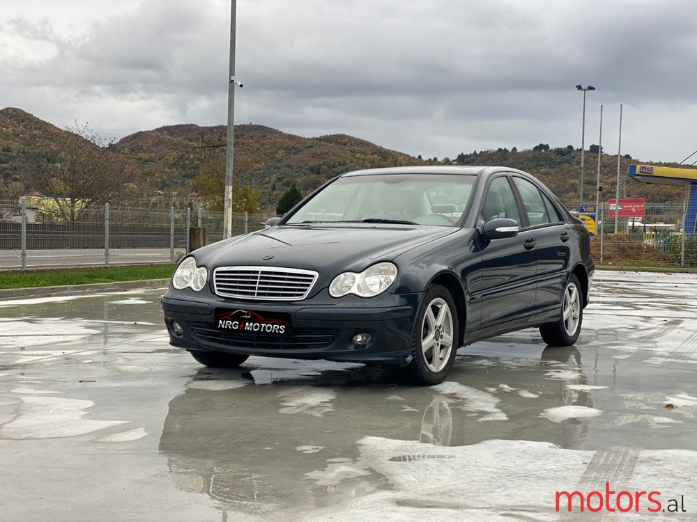 2005' Mercedes-Benz C-Class photo #1