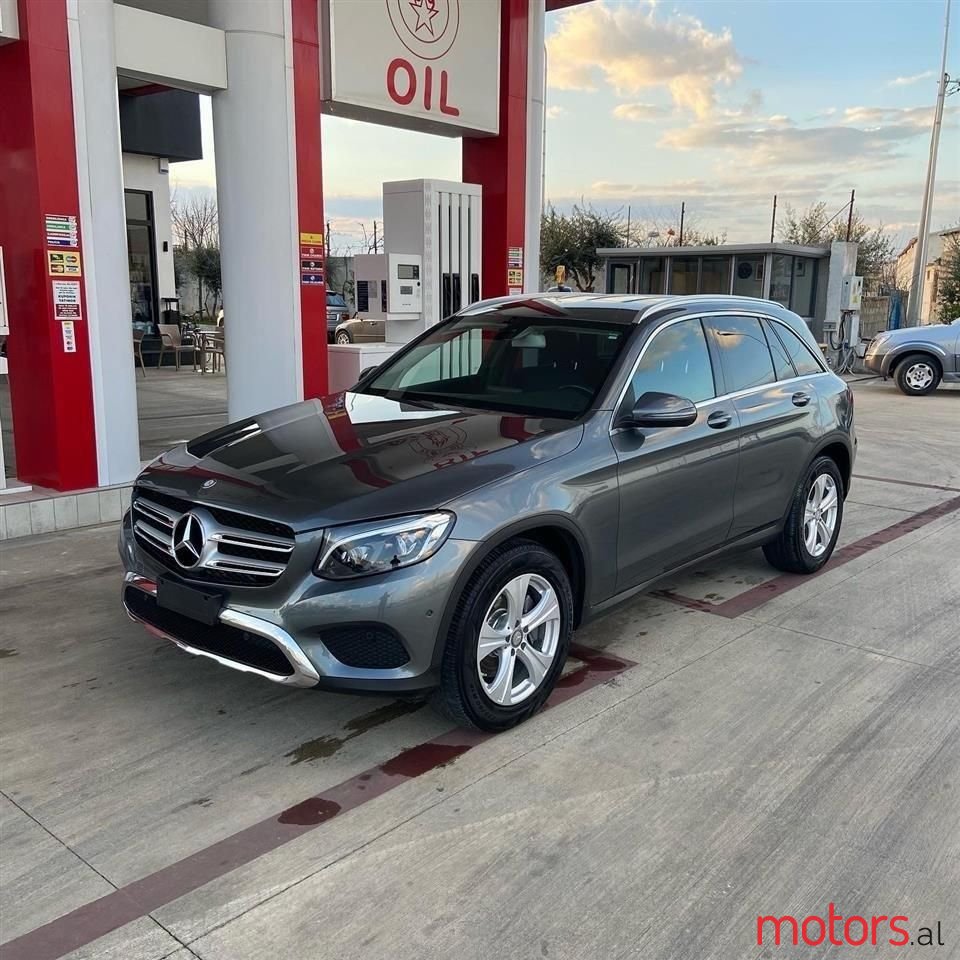 2015' Mercedes-Benz GLC 220 photo #3