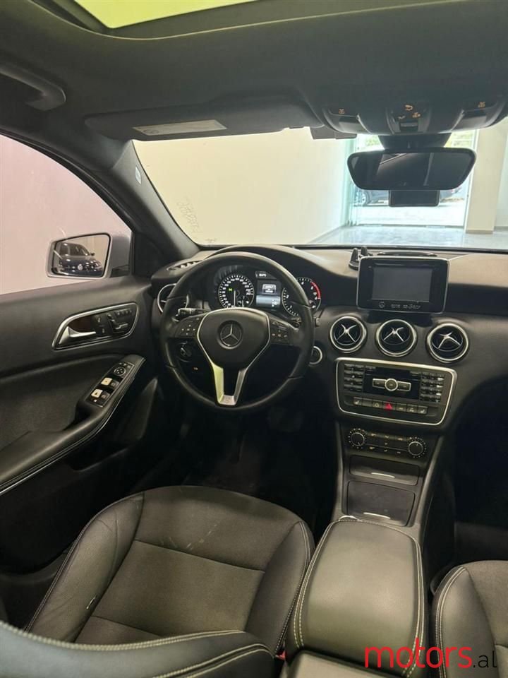2014' Mercedes-Benz A 180 photo #3