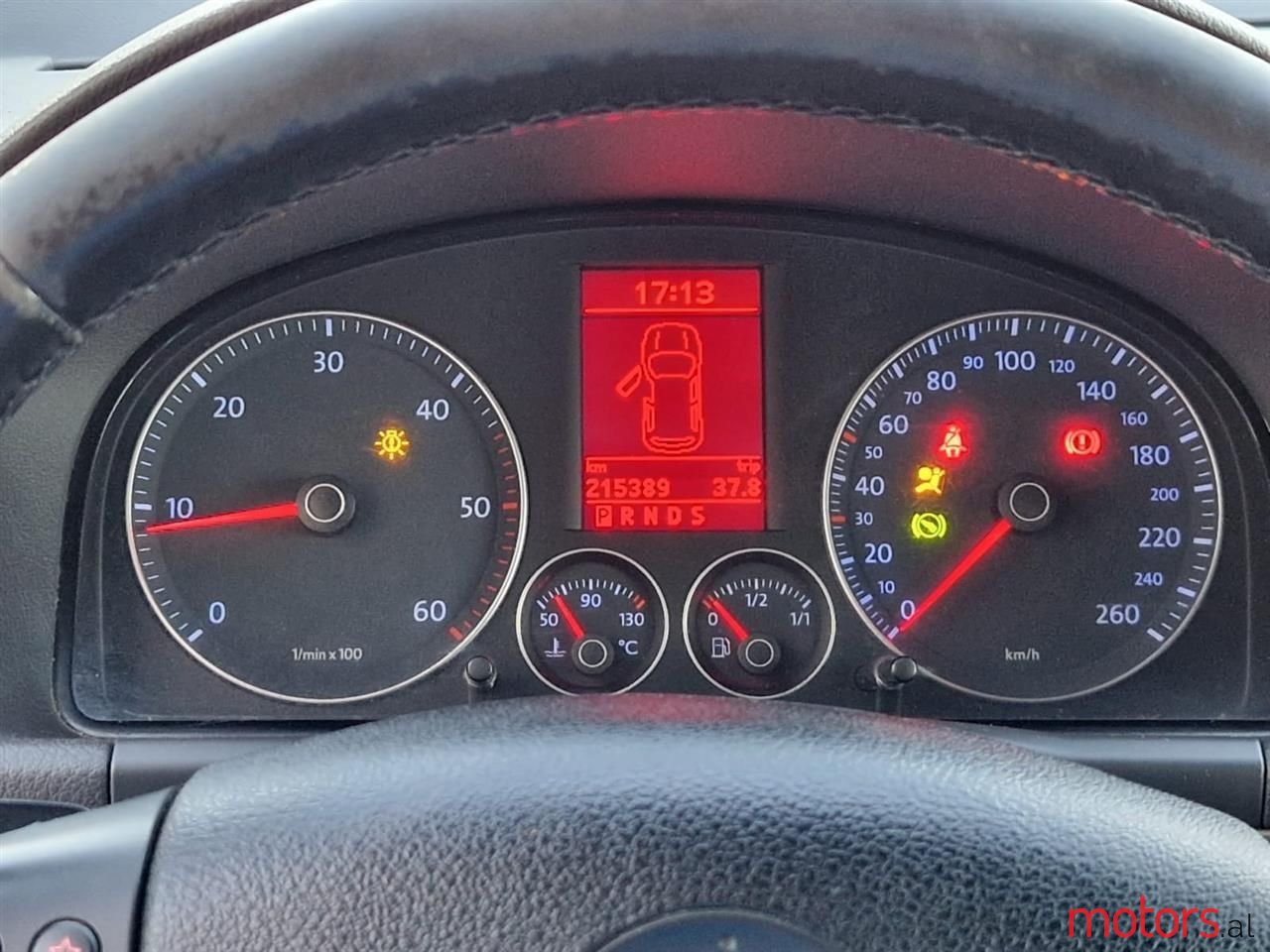 2008' Volkswagen Touran photo #6