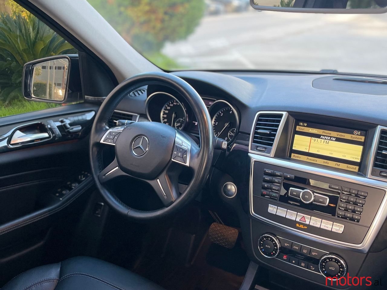 2013' Mercedes-Benz ML 350 photo #2