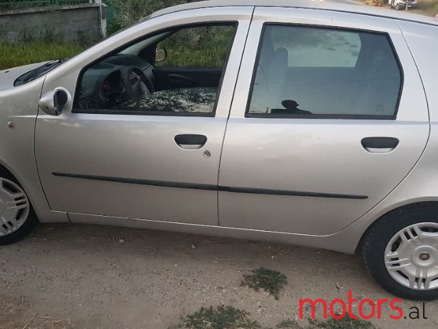 2005' Fiat Punto photo #2