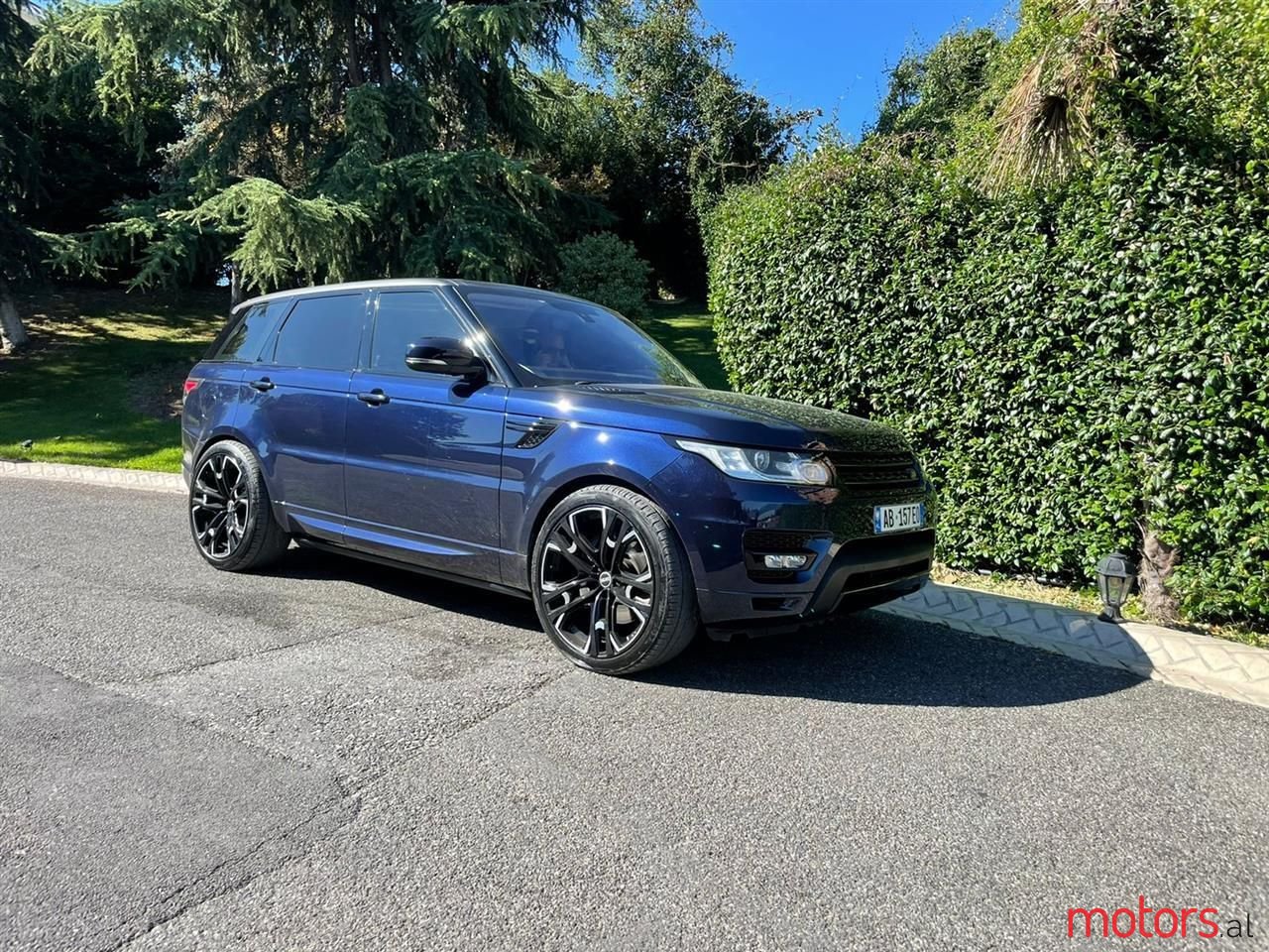 2016' Land Rover Range Rover Sport photo #6