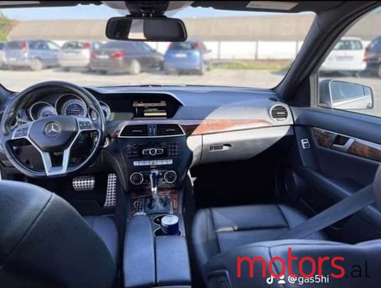 2012' Mercedes-Benz C 300 photo #5