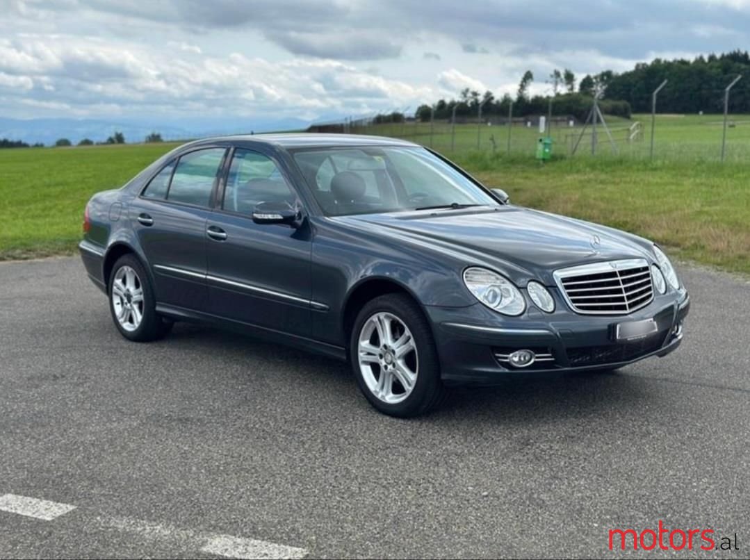 2009' Mercedes-Benz E 280 photo #3