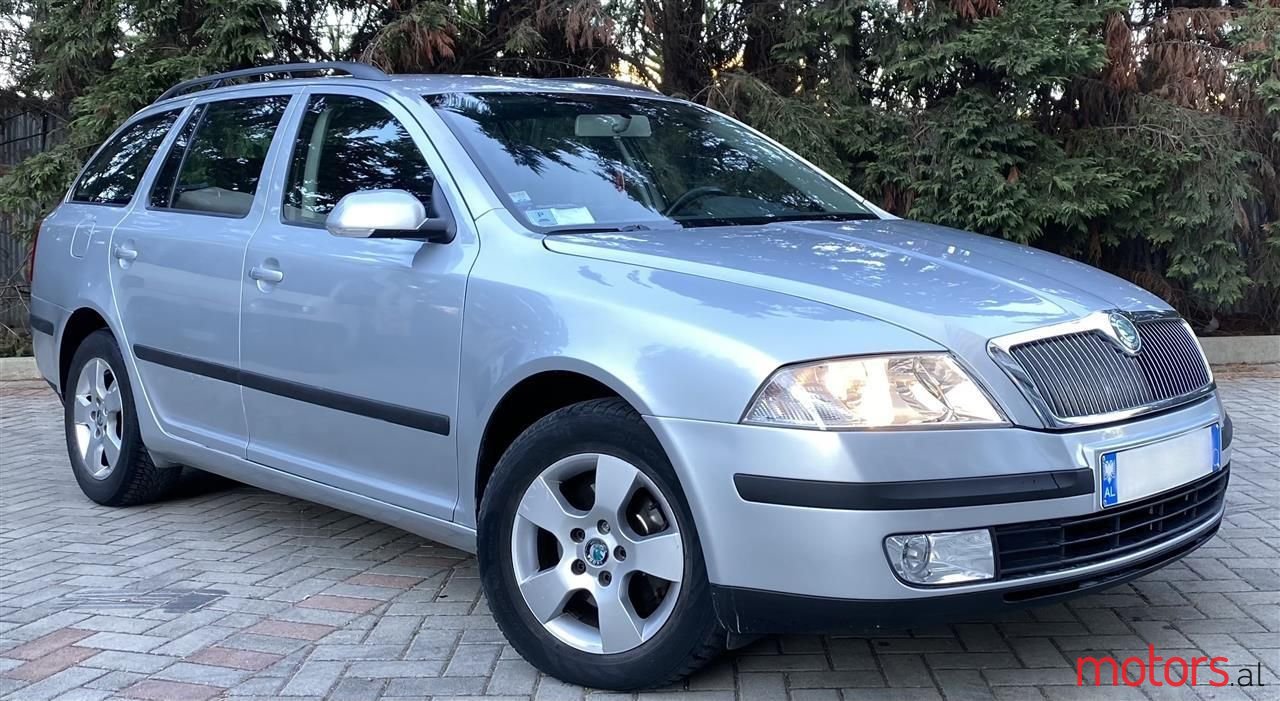 2007' Skoda Octavia photo #1