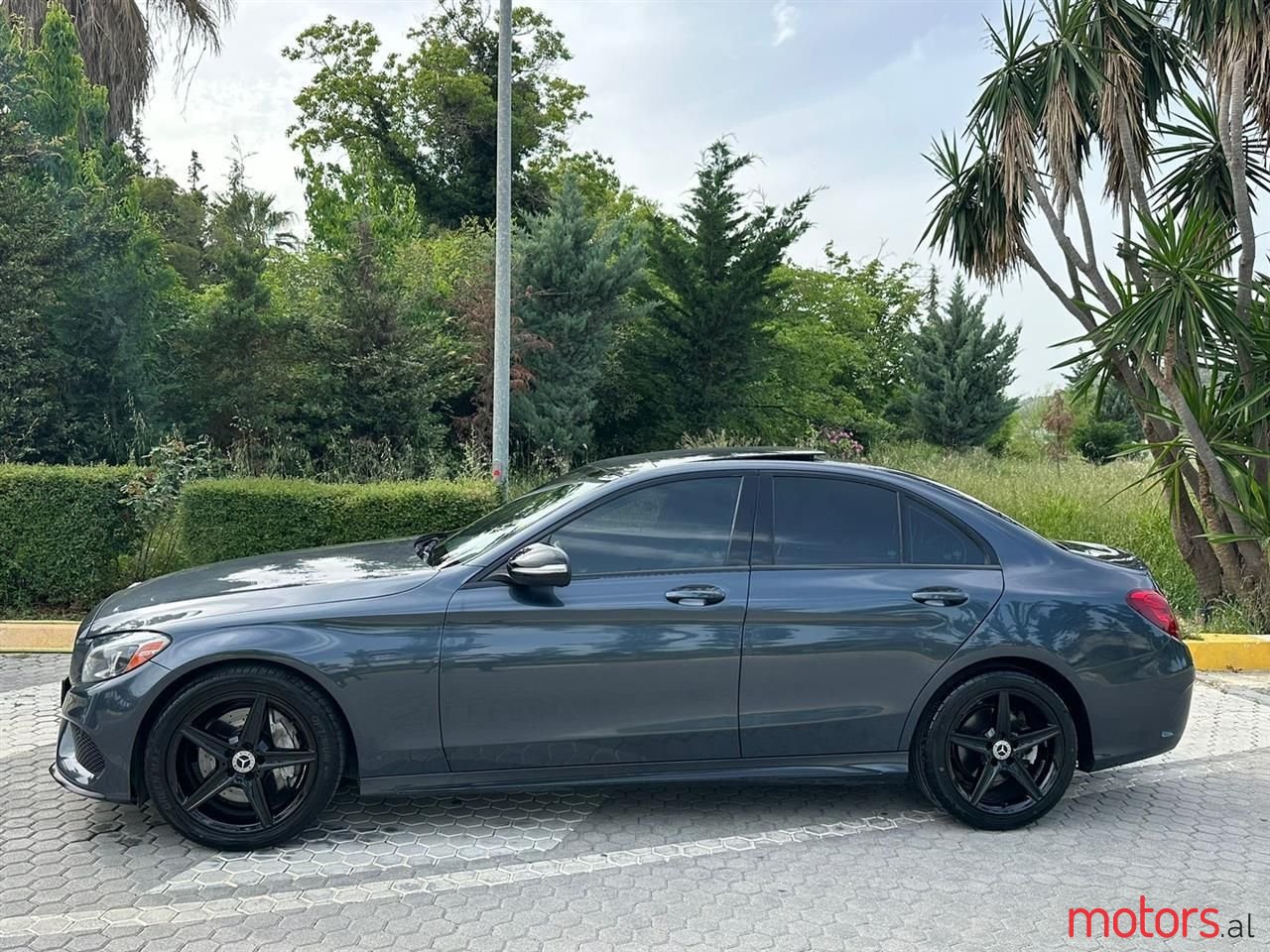 2015' Mercedes-Benz C 300 photo #6