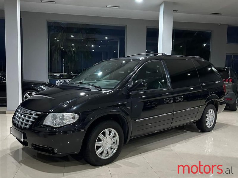 2007' Chrysler Grand Voyager photo #1