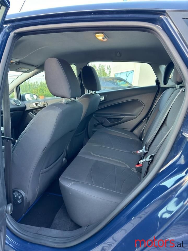 2014' Ford Fiesta photo #5