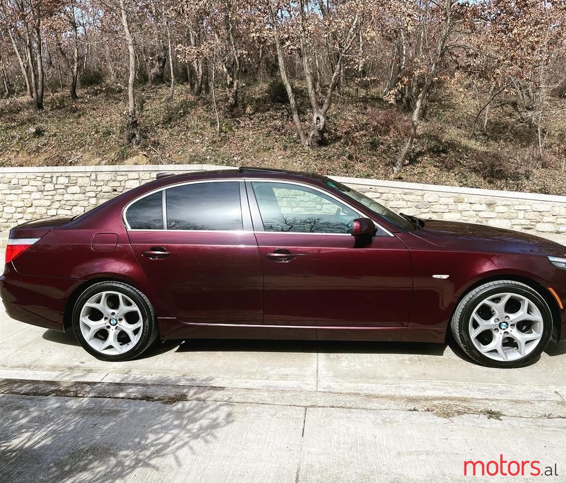 2008' BMW 528 photo #1