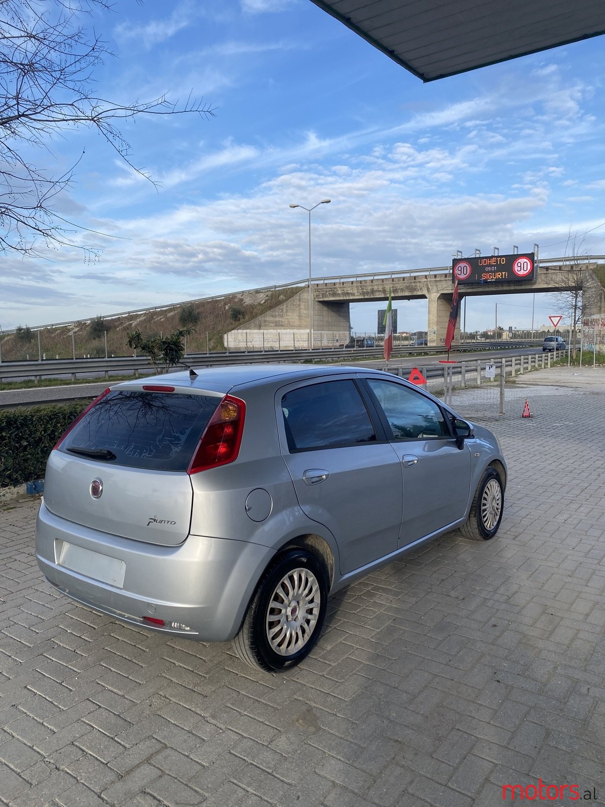 2009' Fiat Grande Punto photo #4
