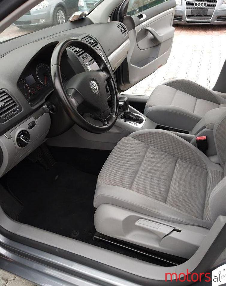 2006' Volkswagen Golf photo #1