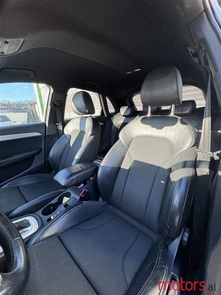 2013' Audi Q3 photo #6