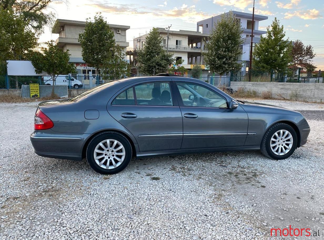 2006' Mercedes-Benz E 280 photo #1