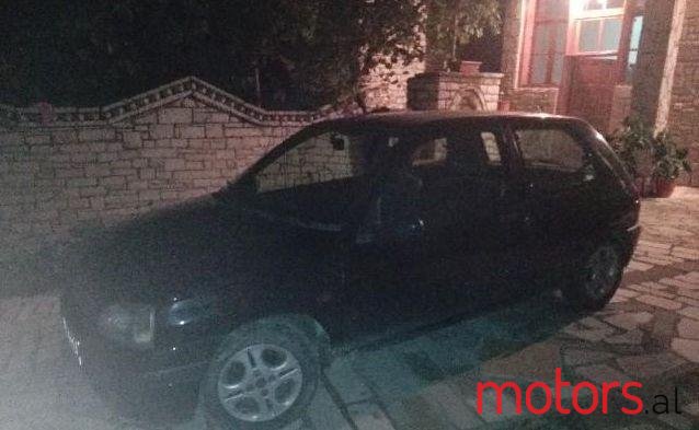 1997' Renault Clio photo #1