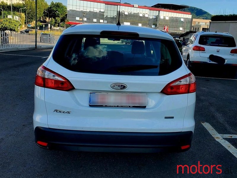 2012' Ford Focus photo #6