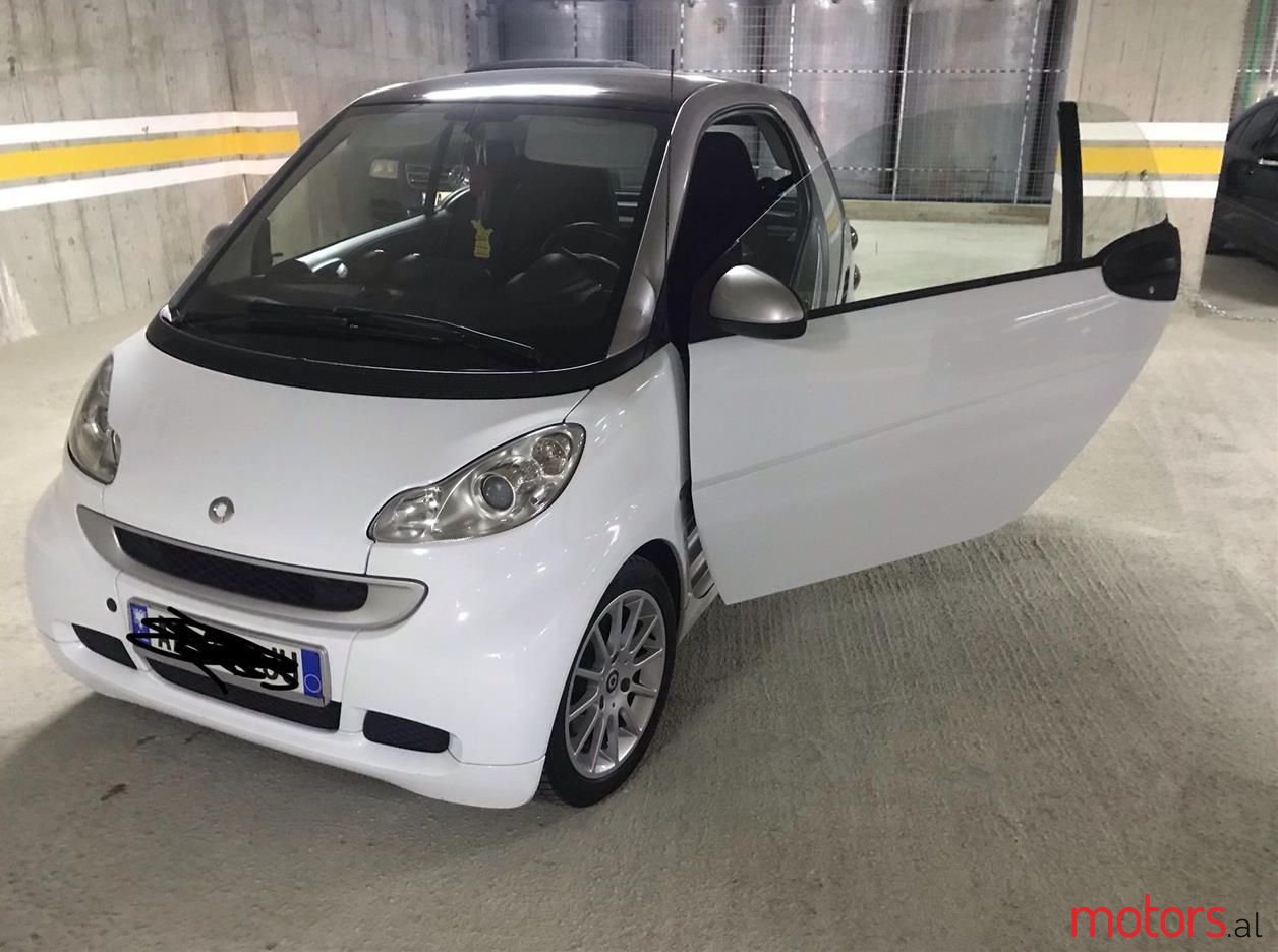 2011' Smart Fortwo photo #1