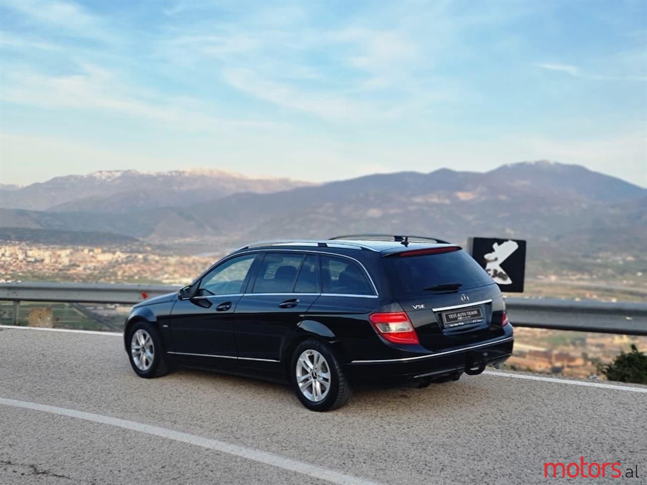2010' Mercedes-Benz C 220 photo #2
