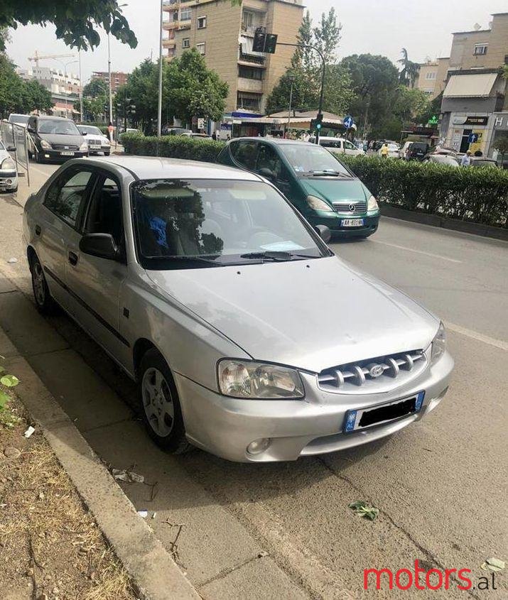 2001' Hyundai Accent photo #1