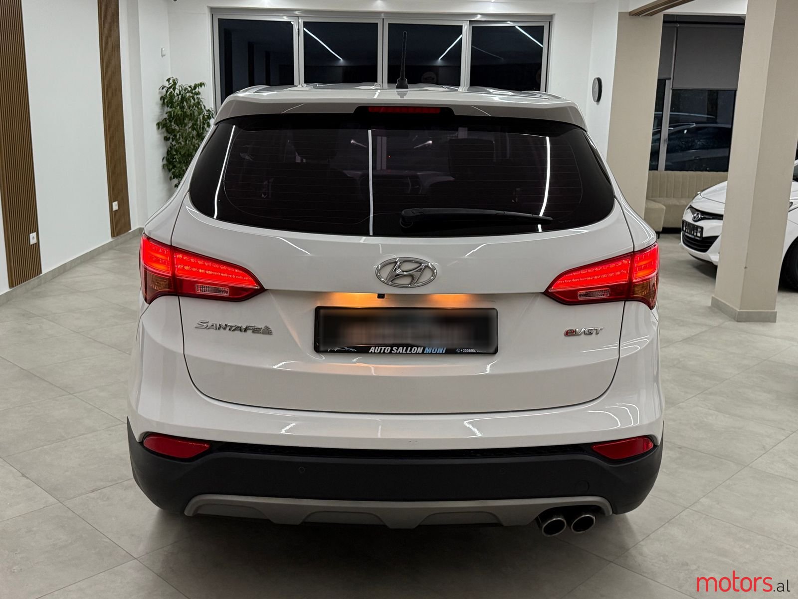 2013' Hyundai Santa Fe photo #3