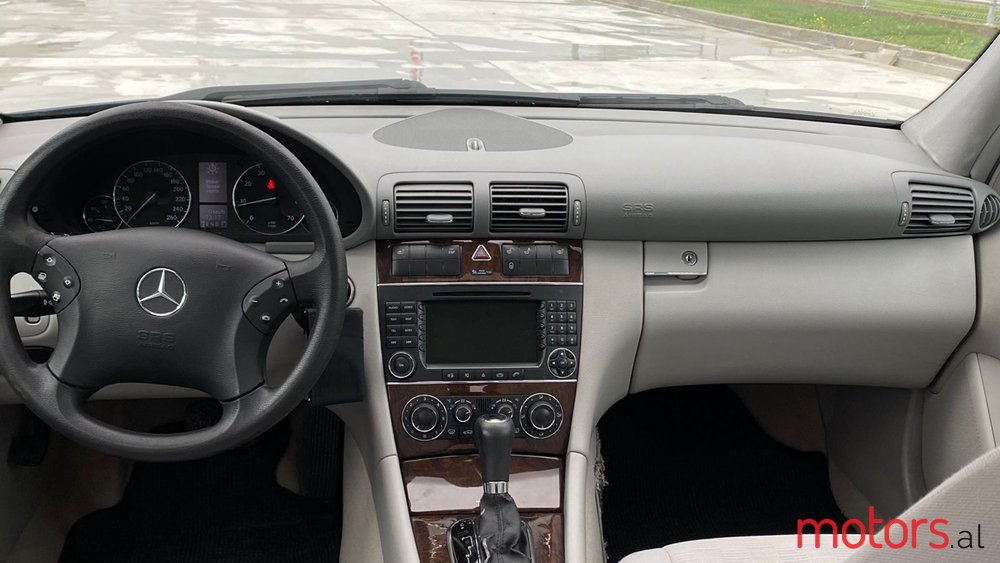 2005' Mercedes-Benz C-Class photo #6