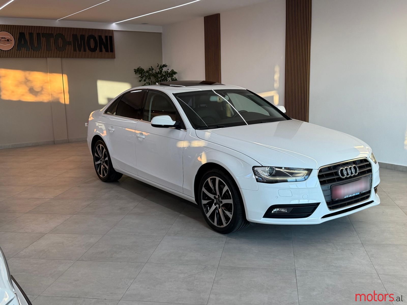 2014' Audi A4 photo #1