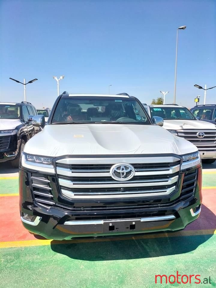 2024' Toyota Land Crusier photo #1