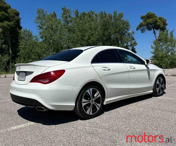 2014' Mercedes-Benz CLA 250 photo #4