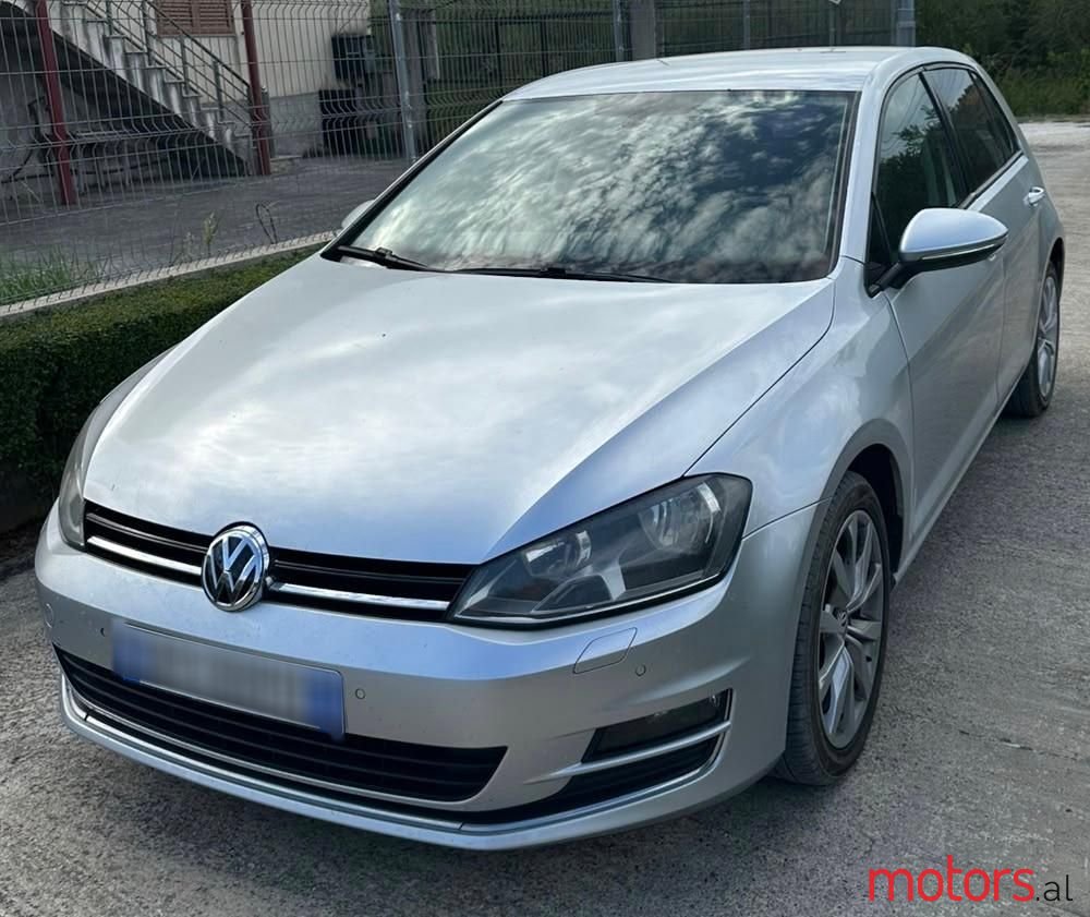 2014' Volkswagen Golf photo #6