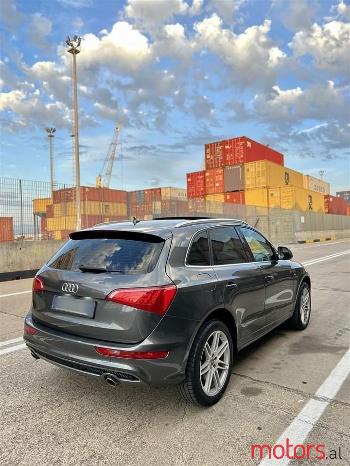 2010' Audi Q5 photo #1