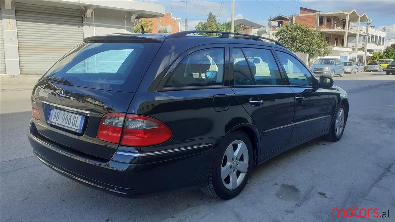 2007' Mercedes-Benz E 220 photo #3