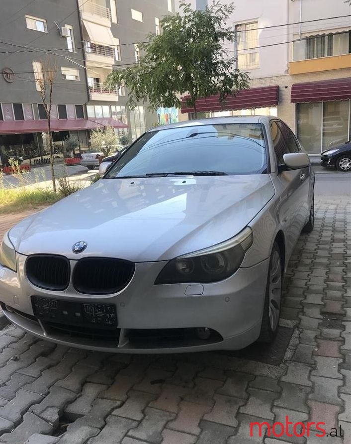 2005' BMW 520 photo #1