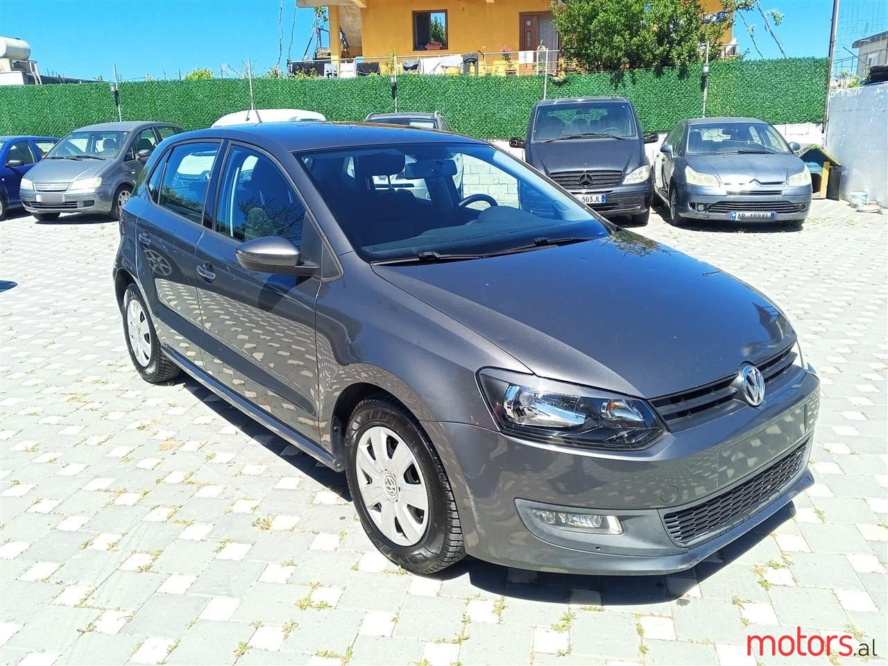 2012' Volkswagen Polo photo #4