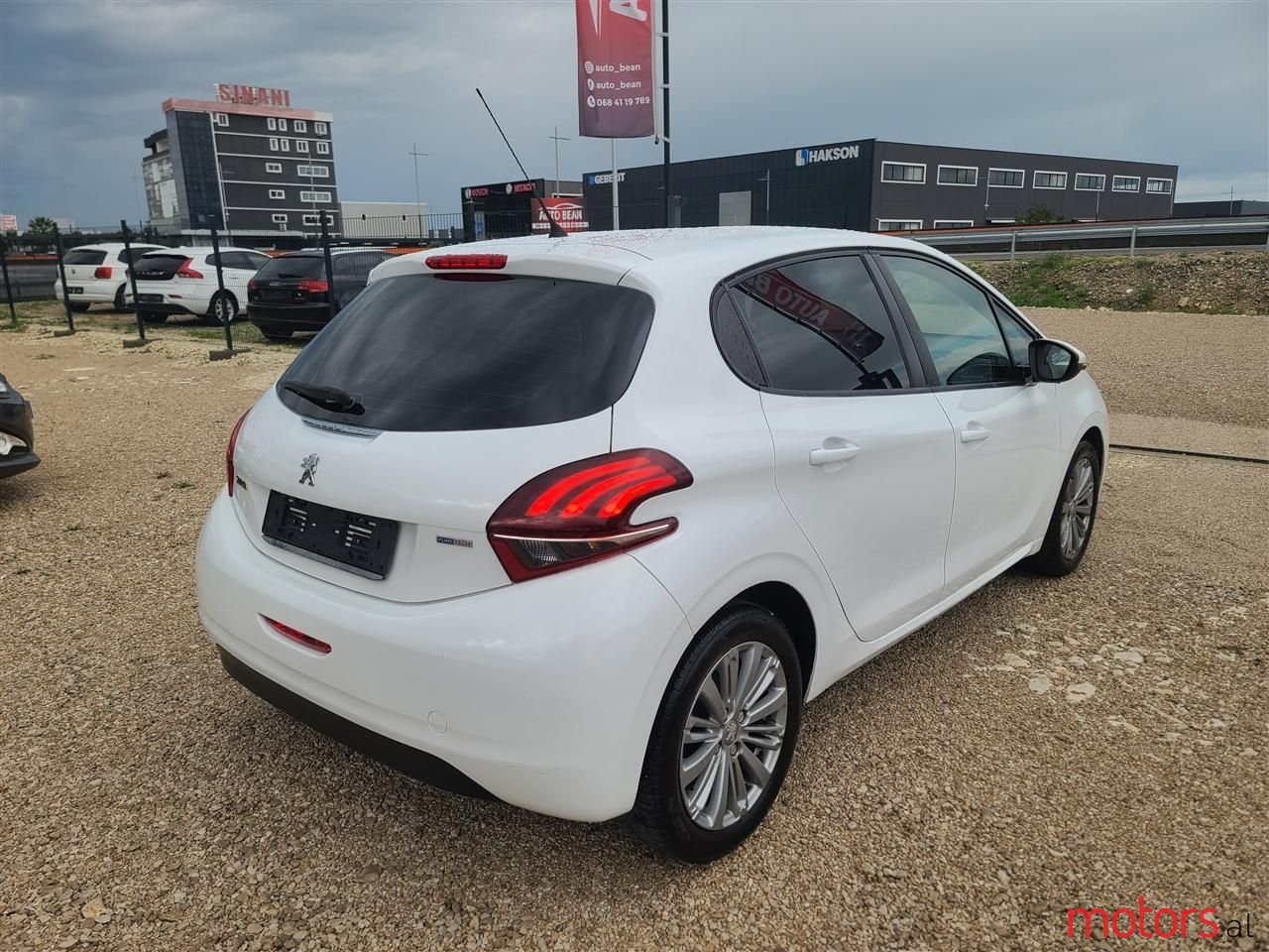 2016' Peugeot 208 photo #3