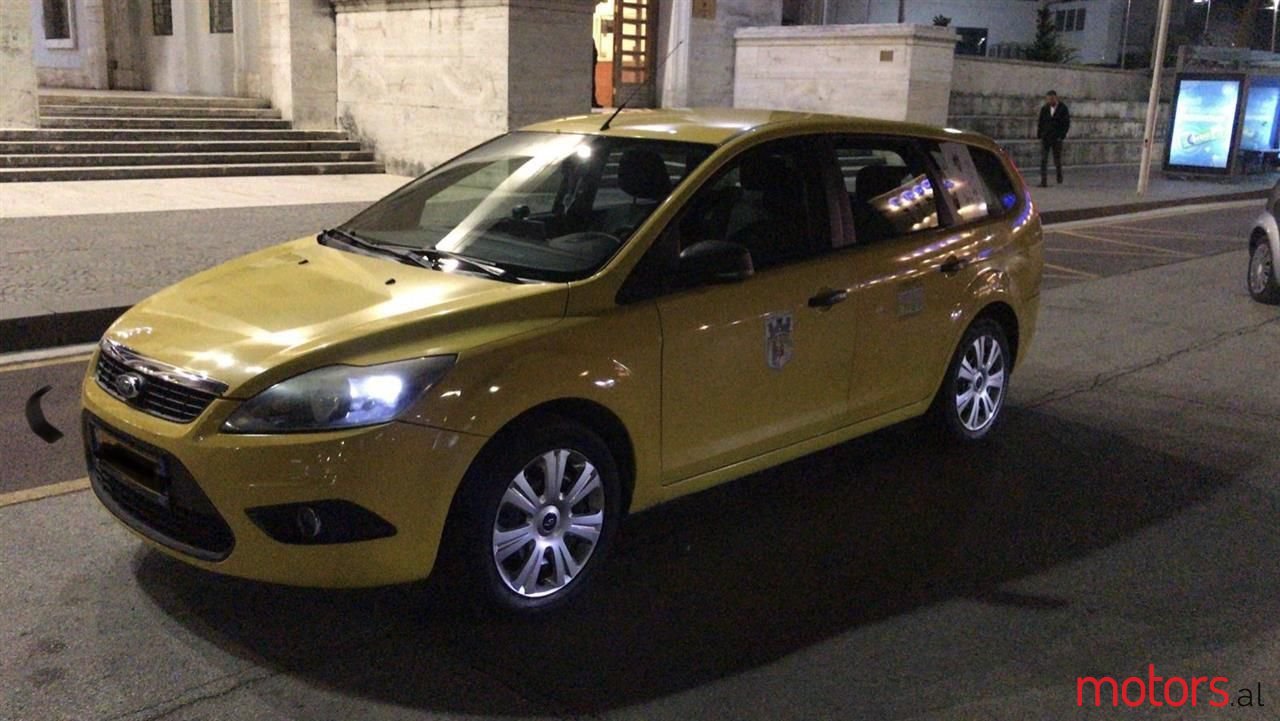 2010' Ford Focus photo #4