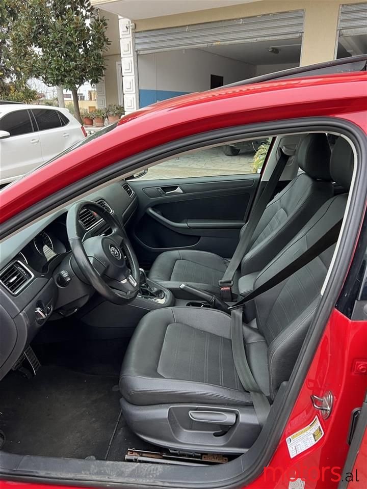 2013' Volkswagen Jetta photo #6