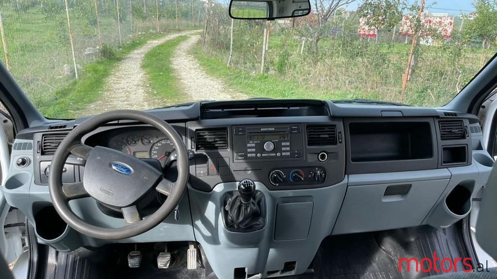 2008' Ford Transit photo #4