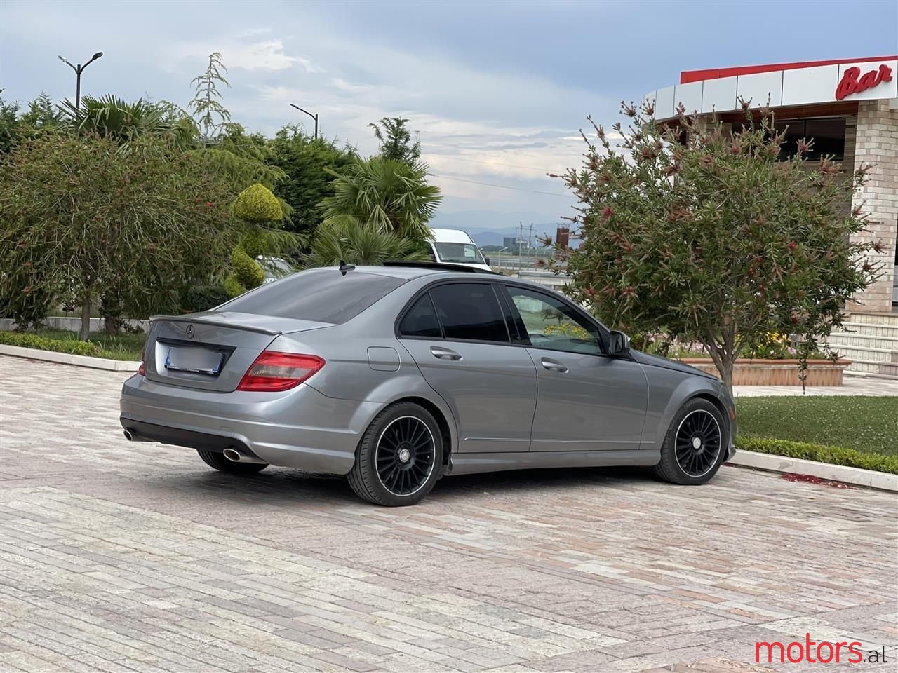 2009' Mercedes-Benz C 300 photo #2