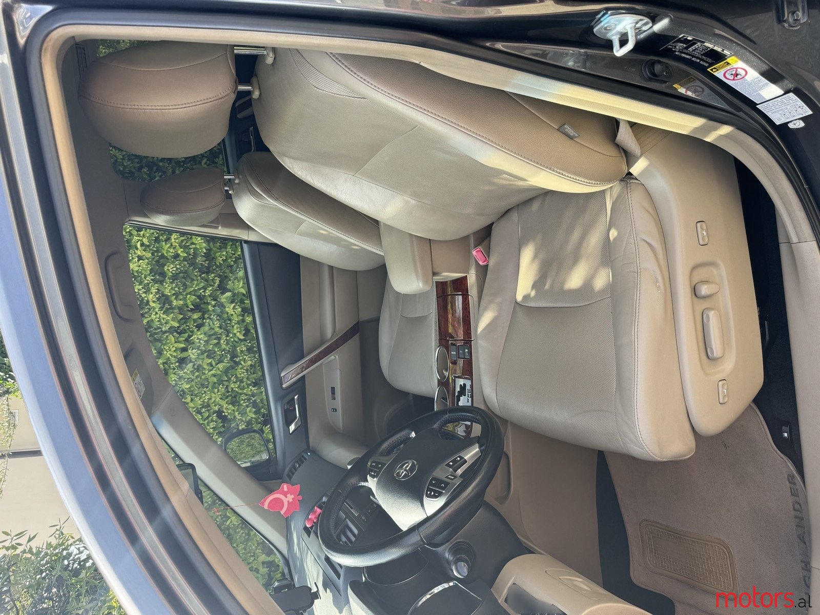 2013' Toyota Highlander photo #5