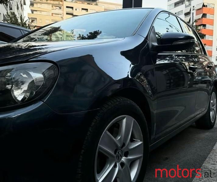 2010' Volkswagen Golf photo #4